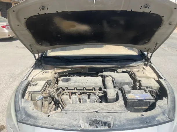 Car image 23