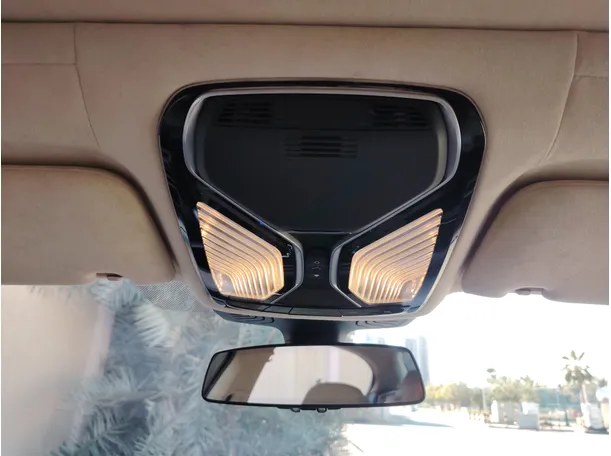 Car image 23