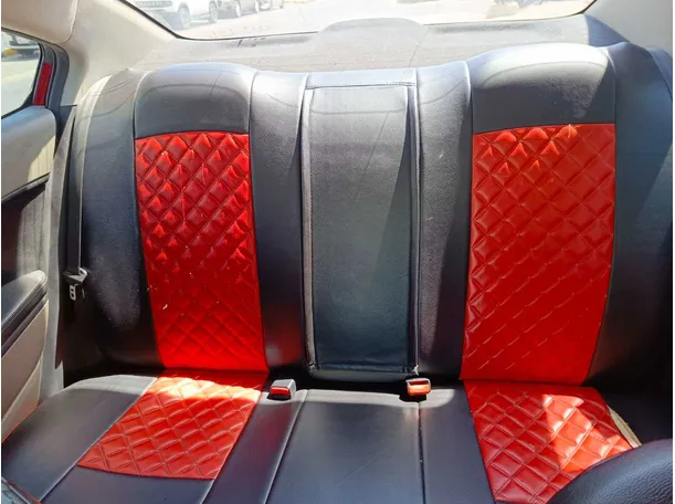 Car image 16