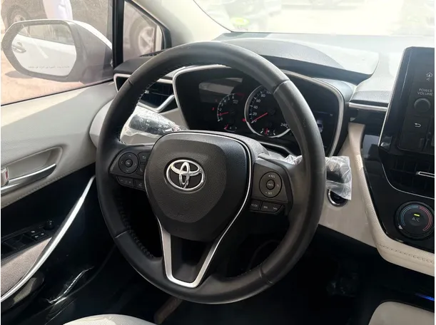 Car image 21