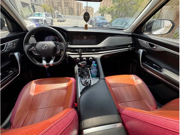 Car image 15