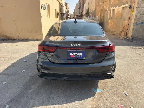 Car image 6