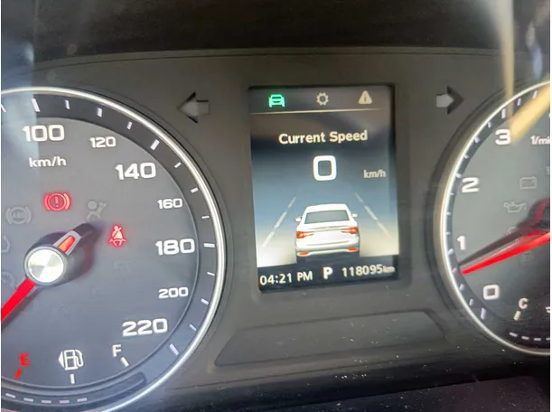 Car image 26