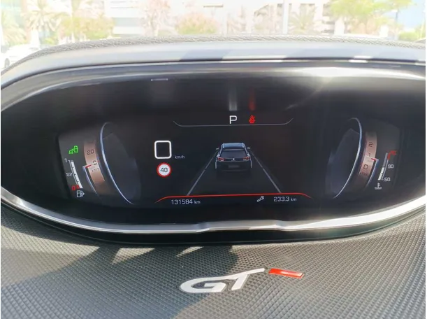 Car image 28