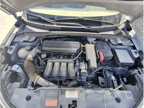 Car image 21