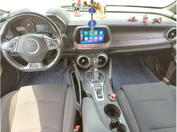 Car image 16