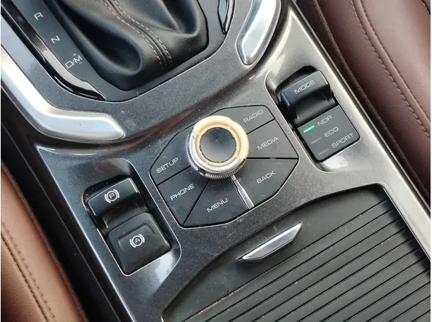 Car image 21