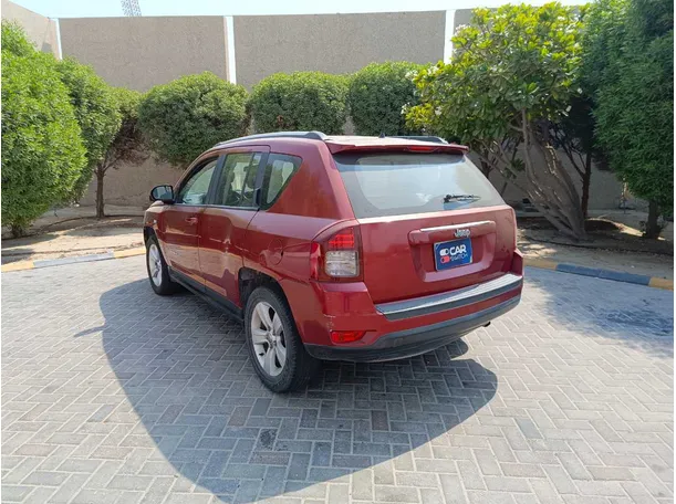 Car image 7