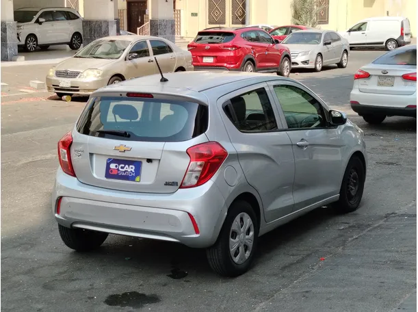 Car image 5