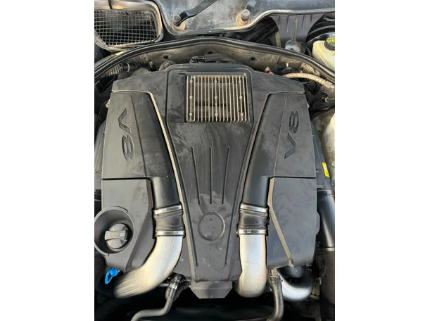 Car image 32