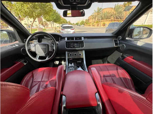 Car image 15