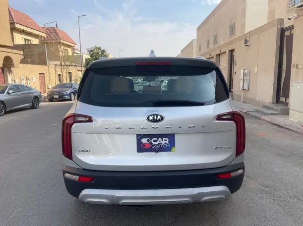 Car image 6