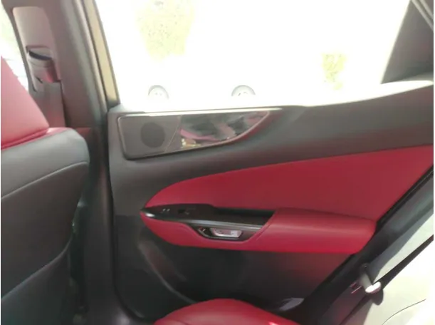 Car image 39