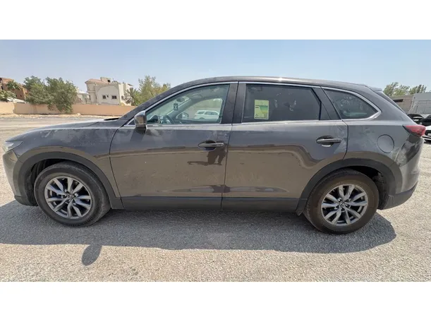 Car image 8