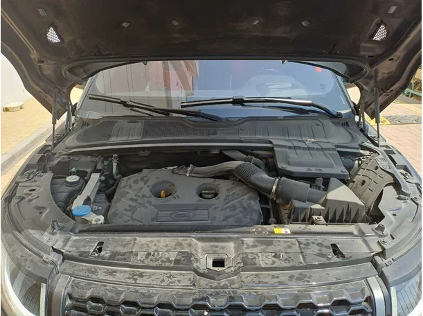 Car image 25