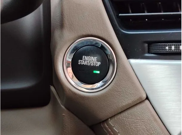 Car image 27