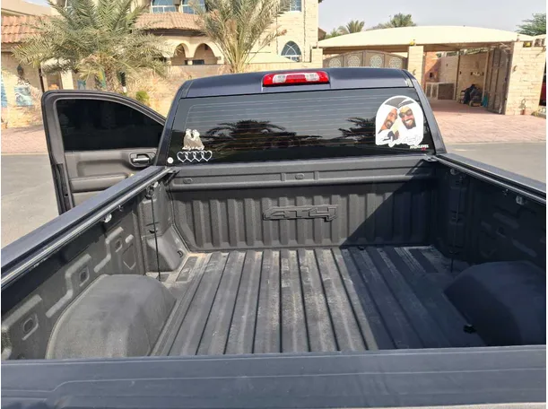 Car image 17