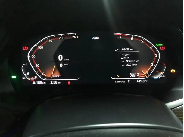 Car image 19