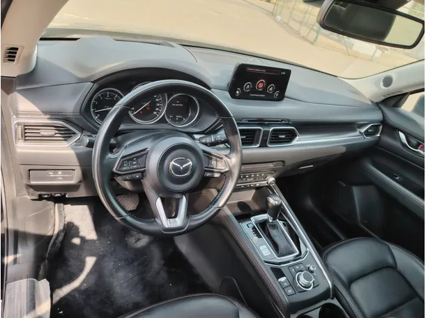 Car image 12