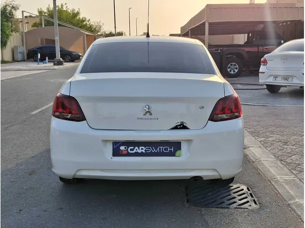 Car image 6