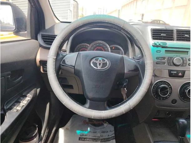Car image 21