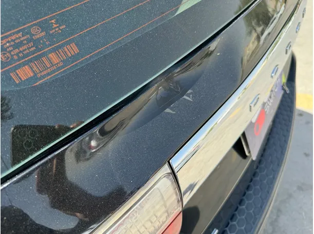 Car image 25