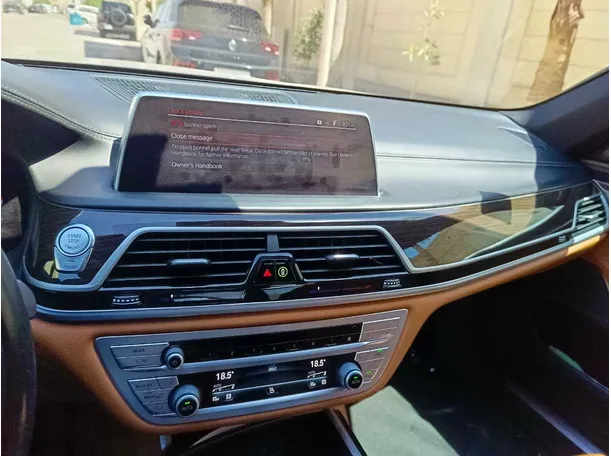 Car image 27