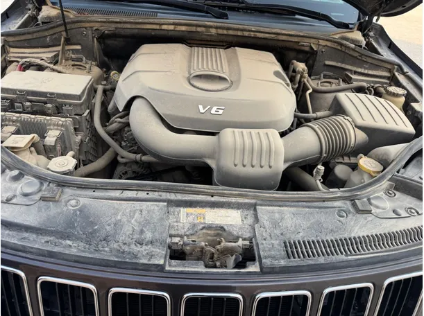 Car image 21