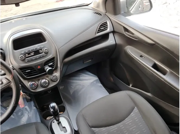 Car image 20