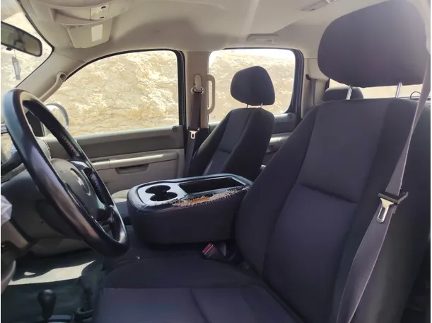 Car image 13