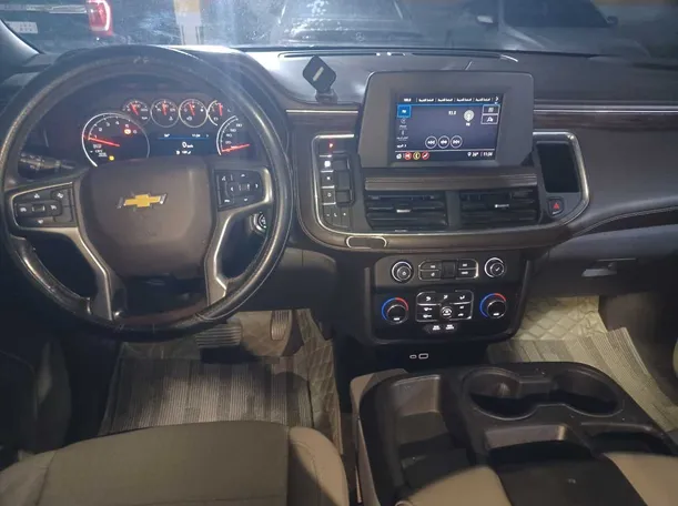 Car image 16