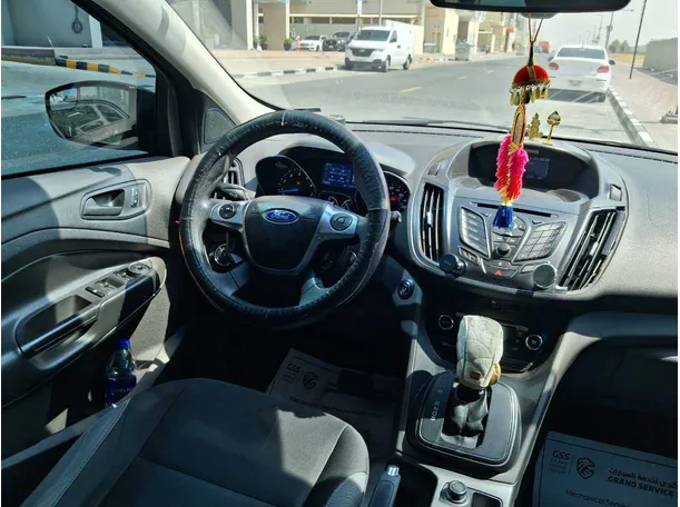 Car image 17