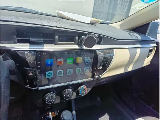 Car image 18