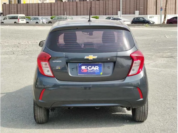Car image 6