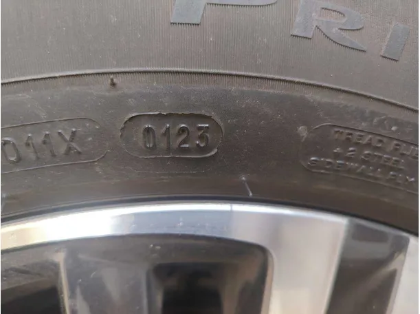 Car image 29