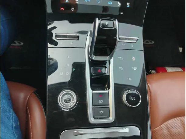 Car image 23