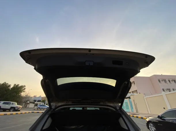 Car image 21