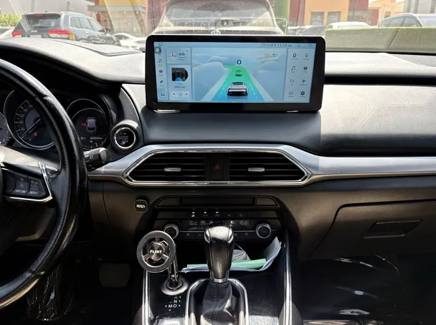 Car image 20