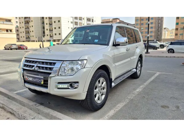 2017 Mitsubishi Pajero in UAE