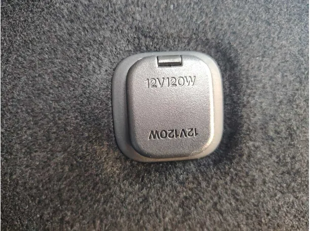 Car image 31