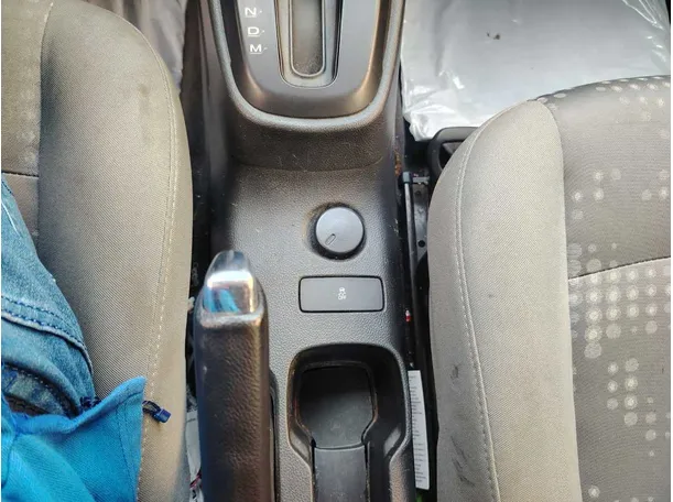 Car image 23