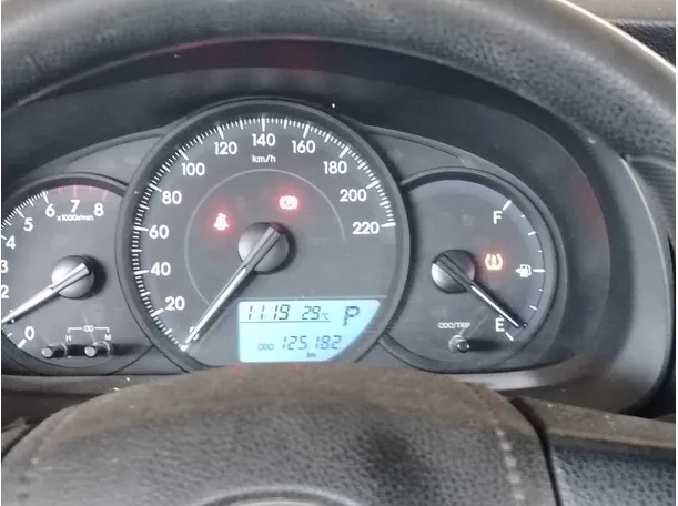Car image 19