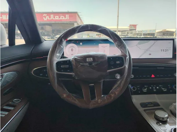 Car image 30