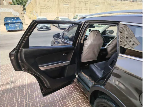 Car image 17