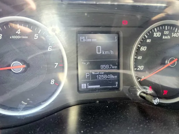 Car image 25