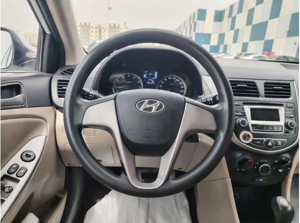 Car image 21