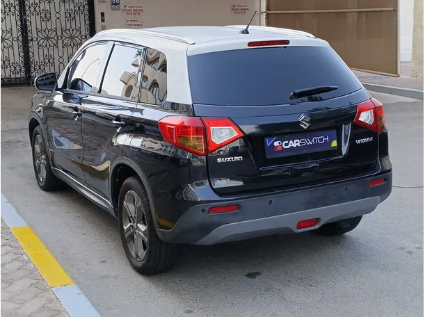 Car image 5
