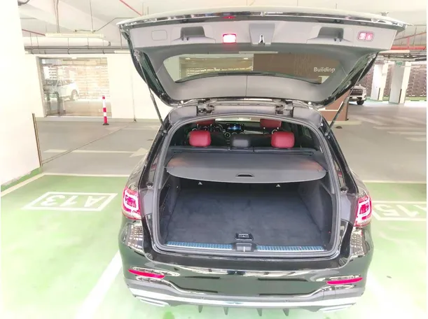 Car image 25