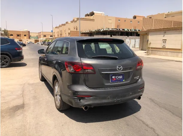 Car image 7
