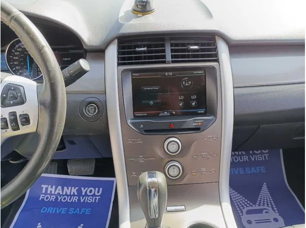 Car image 16